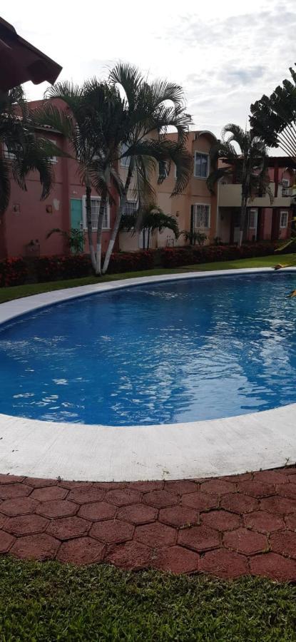 فيلا Casa Con Alberca Ixtapa Zihuatanejo المظهر الخارجي الصورة